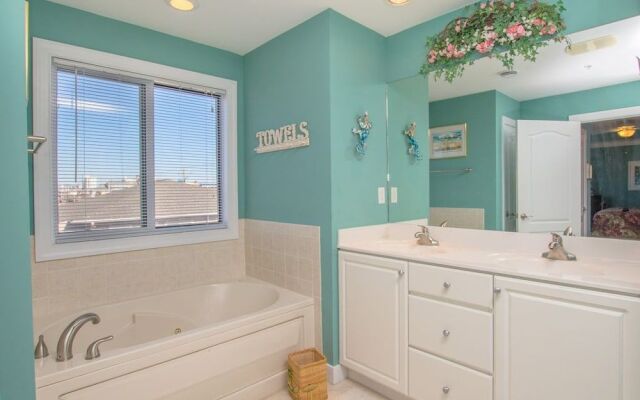 Mariners Watch 206 by RedAwning