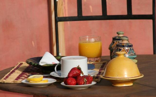 Riad Ineslisa
