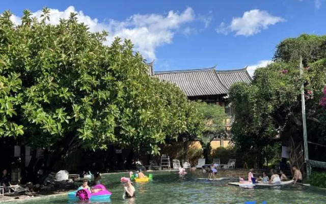 Putuoquan Hot Spring Resort