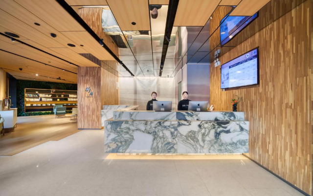 Atour Hotel Hangzhou Canal