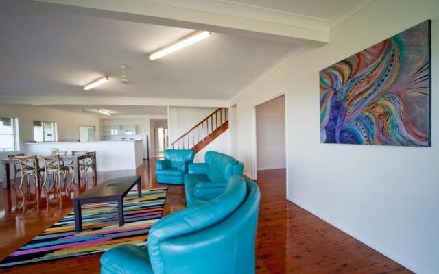 Picturesque on Passage - Shute Harbour
