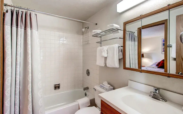 Mark IX 4 by Peak Property