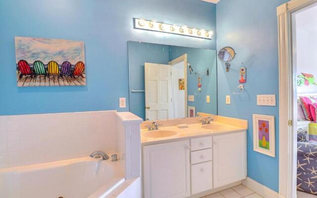 WS-F4 - Postcard Perfect