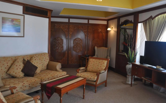 Primula Beach Hotel