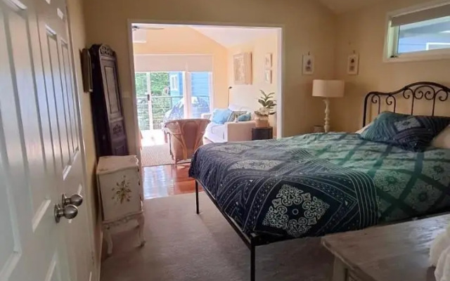 Wyreepi Carribean Chalet