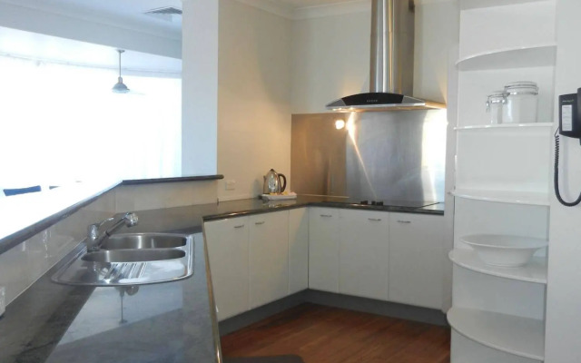 Beachside Resort - Kawana Waters