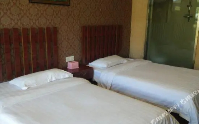 Achuan Yage Fengqing Inn