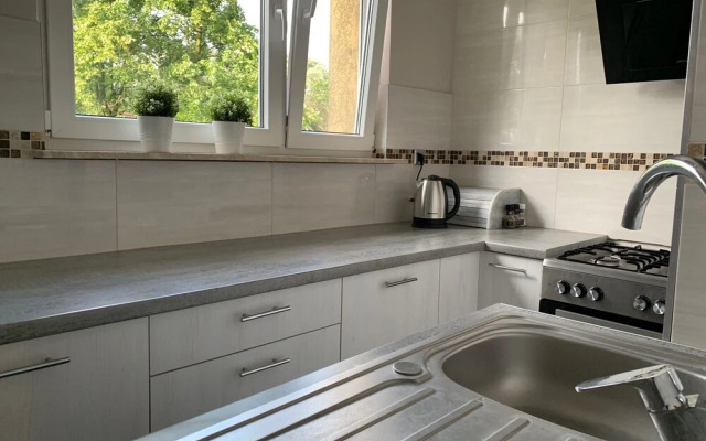 Claudia Q4Apartments -2 min to the beach