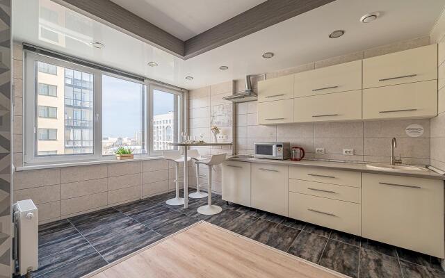 Хорошего дня на улице Александра Козицына 12