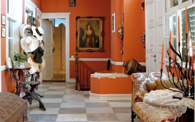Seaside Neoclassical Property in Vaporia Ermoupoli