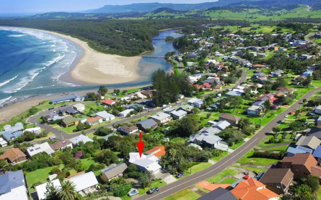 THE LOOKOUT AT GERROA Gerroa 4pm check out Sundays