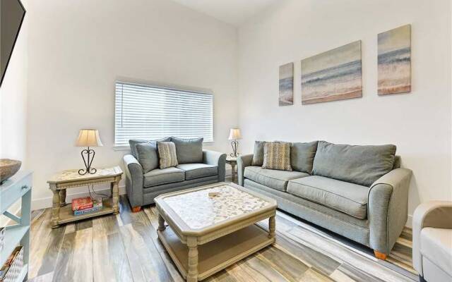 Pelican Beach - Three Bedroom Home