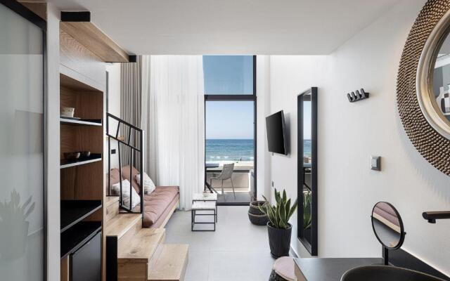 Calla Luxury Seafront Suites