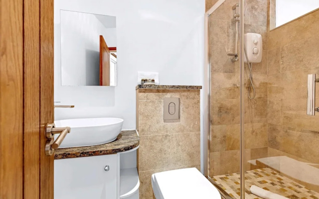 Chic & Central One Bed Flat