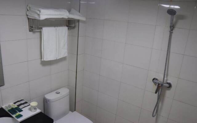 Nanchang Huayang Hotel