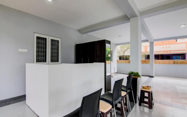OYO Flagship 24147 Royal Stay