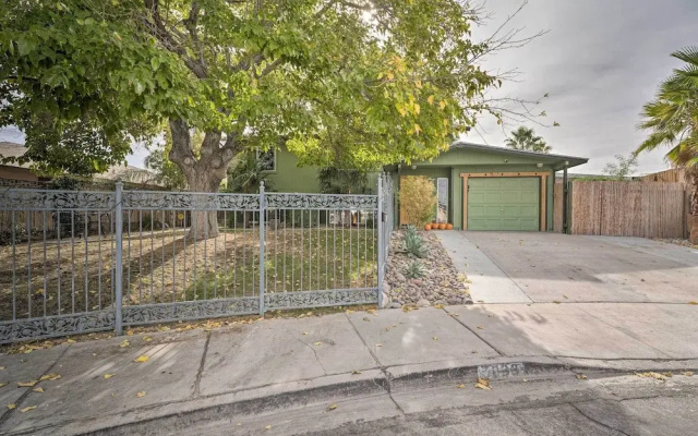 'vegas Oasis' Home w/ Pool & Spa: 7 Miles to Strip