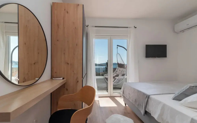 Villa Eight by Villa Kuzmanic