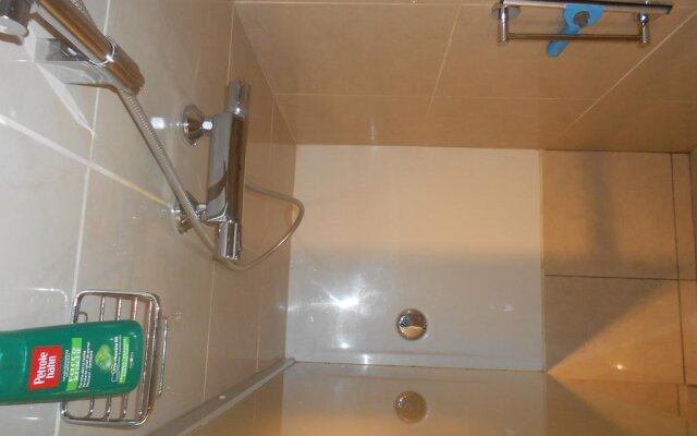 B&B Fruithof Tack
