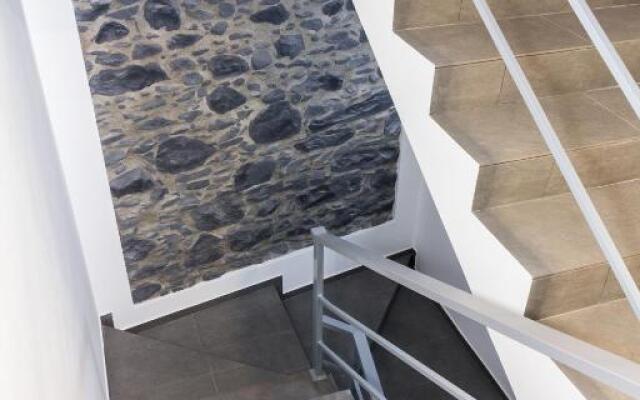 Apartamentos Funchal by Petit Hotels