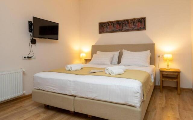 Wehost Heart Of Tbilisi Studio