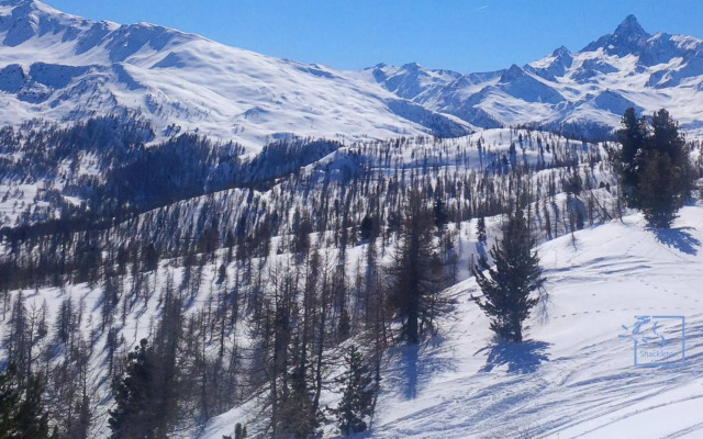 Shackleton Mountain Resort