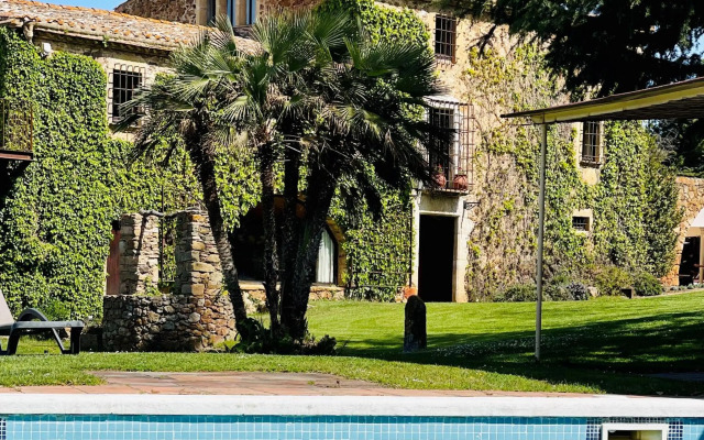 Mas Salvi Country Boutique Hotel