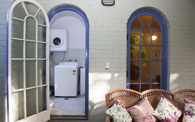 Bronte Bayview Street (H)