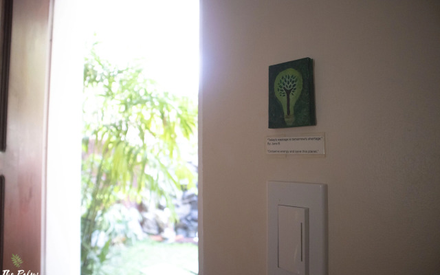 The Palms Resort & Bar