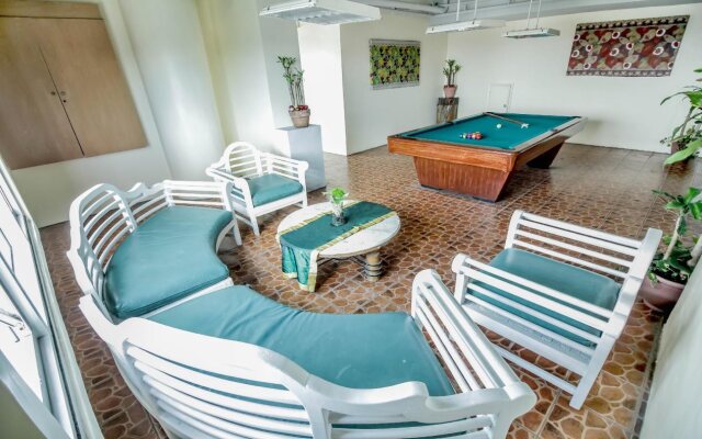 Greenhills Elan Hotel