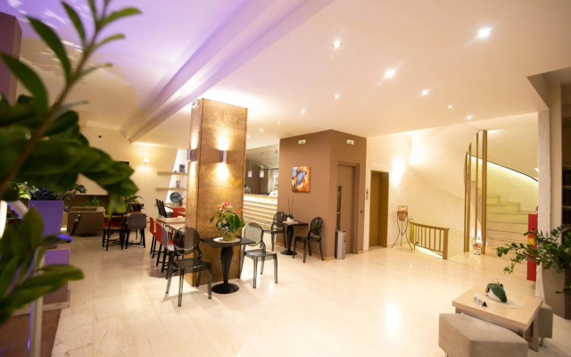 Nidimos Hotel