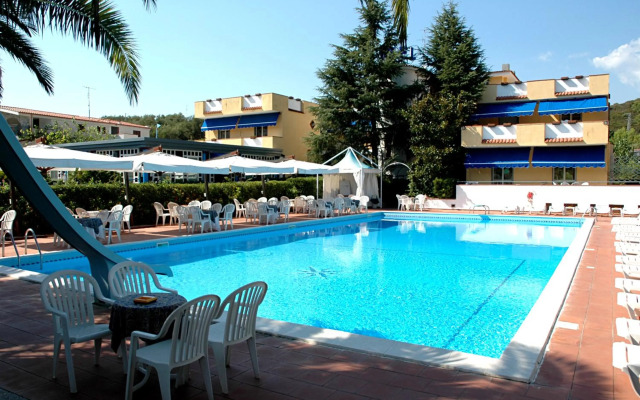 Hotel Seven Residence