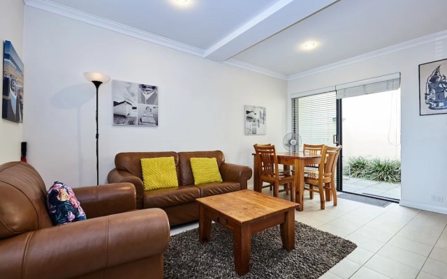 Fremantle Townhouse Unit 4