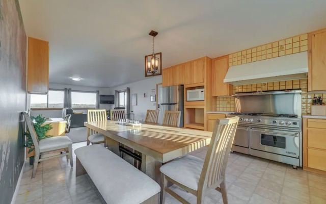 On-site Kenai River Fishing: Soldotna Apartment!