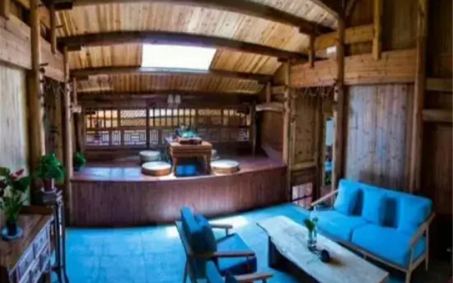 Xiangyunge Country Homestay