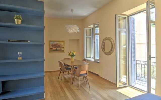 Aria Plaka Residence