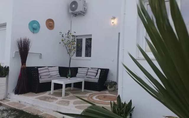 Boho Sisi Retreat - Poolside Oasis Garden Charm