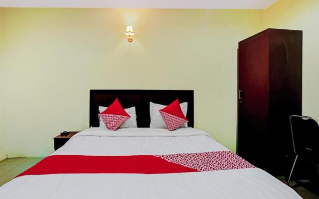 OYO 90331 Hotel Toba Shanda