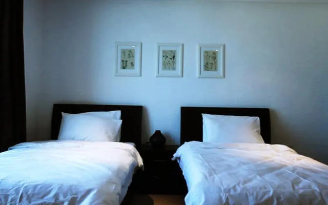 The Crown Luxury Suites Fintas