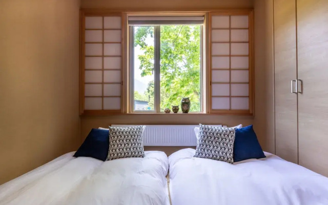 Owl House Niseko