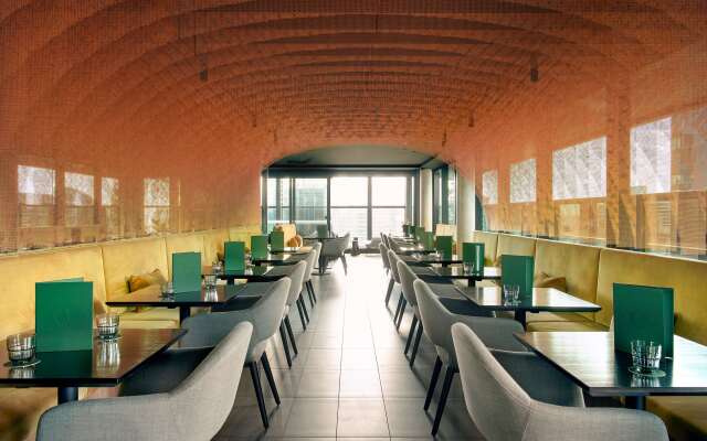 Quincy Hotel Melbourne