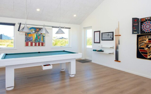 14 Person Holiday Home in Ringkobing