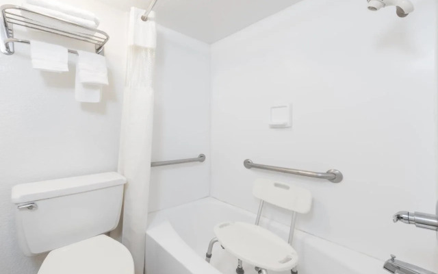 Relax Inn Mineral Wells