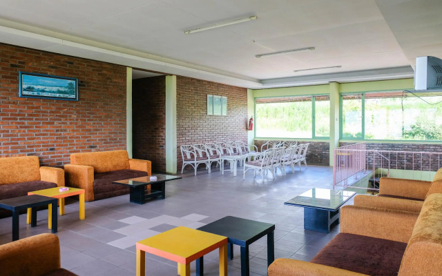 RedDoorz Syariah near Kopeng Treetop Adventure