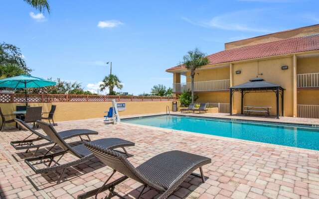 Отель Rodeway Inn