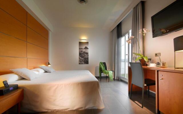 Palladium Hotel Cala Llonga - Adults Only