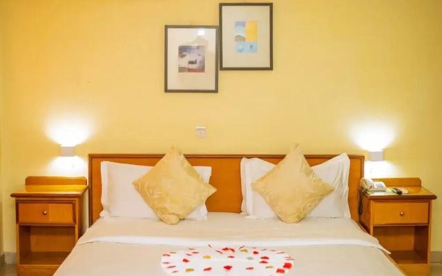 Hotel Marjorie 'Y'