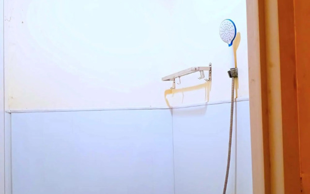 SUPER OYO Flagship 3688 Pot Art