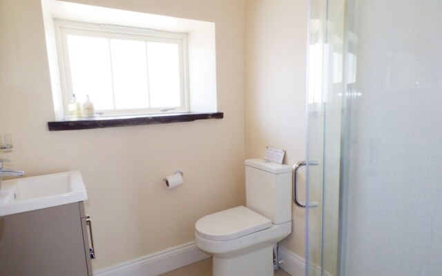 Llaethdy - The Dairy