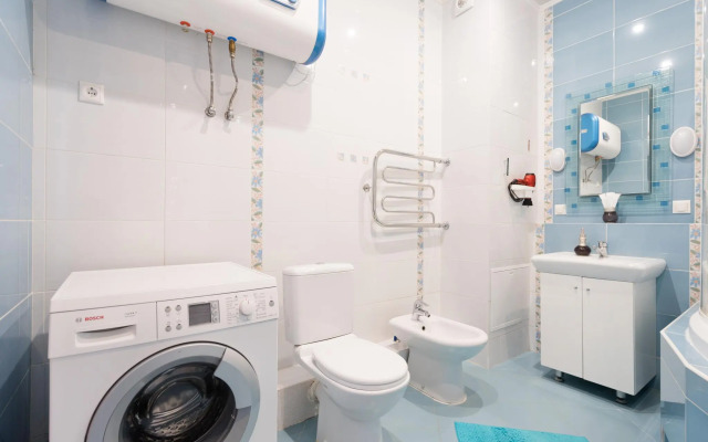 Апартаменты на улице Адоратского 1